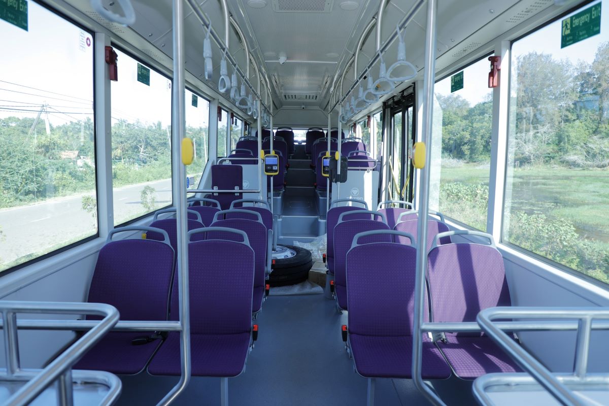 Metro Bus gallery image 10